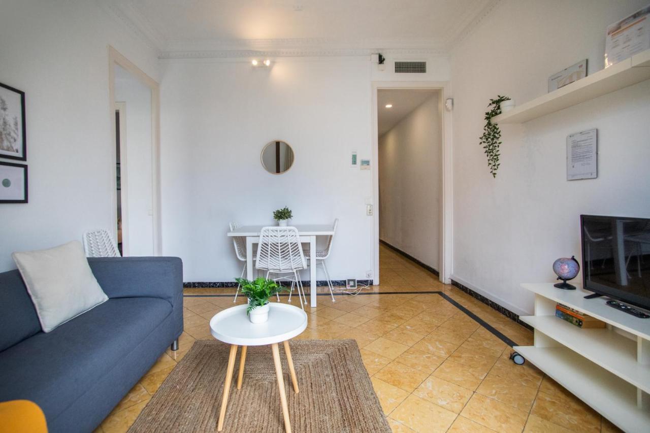 31Abpar1110 - Mediterranean Style Apartment *