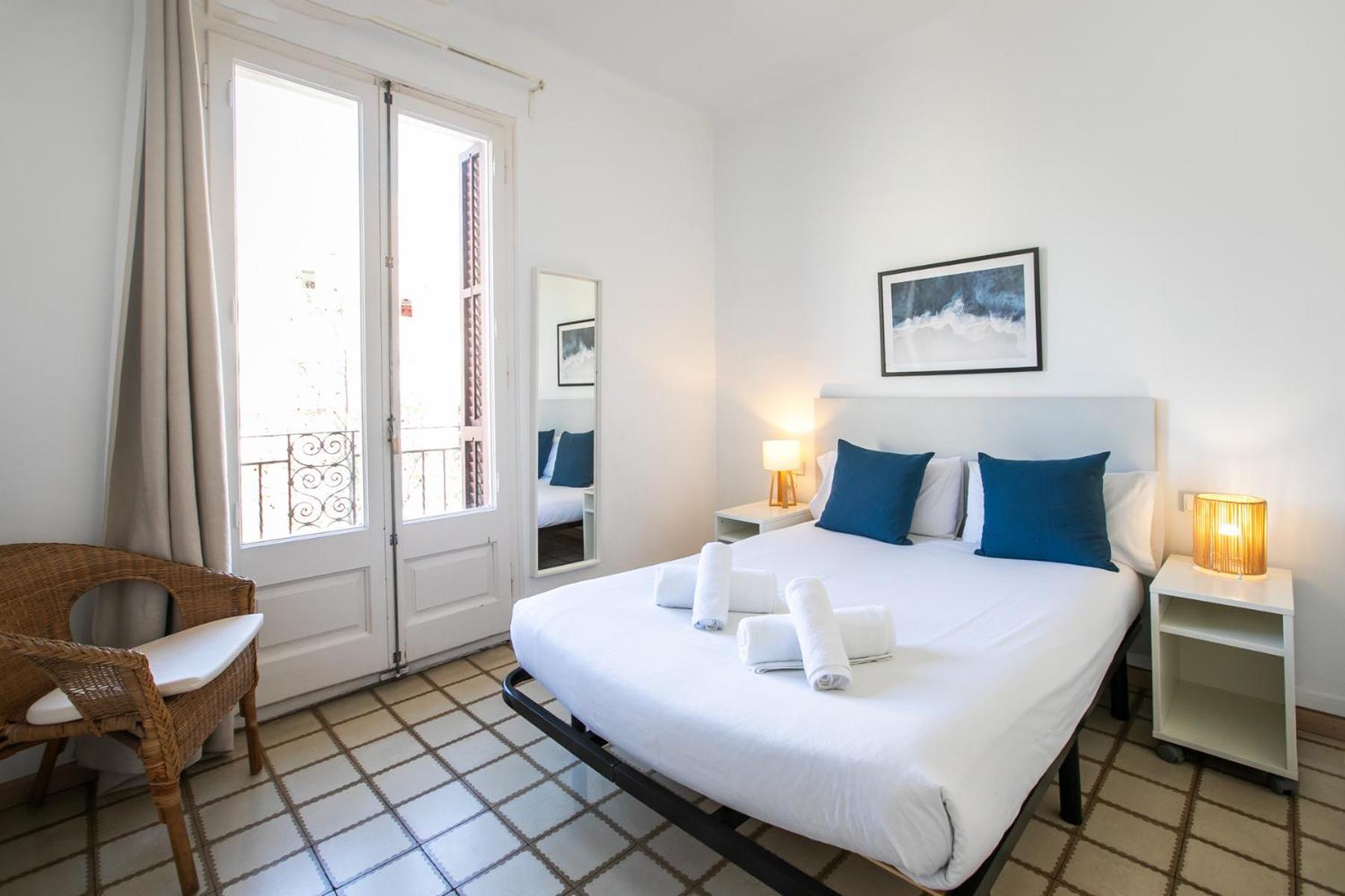 31Abpar1110 - Mediterranean Style Apartment Barcelona