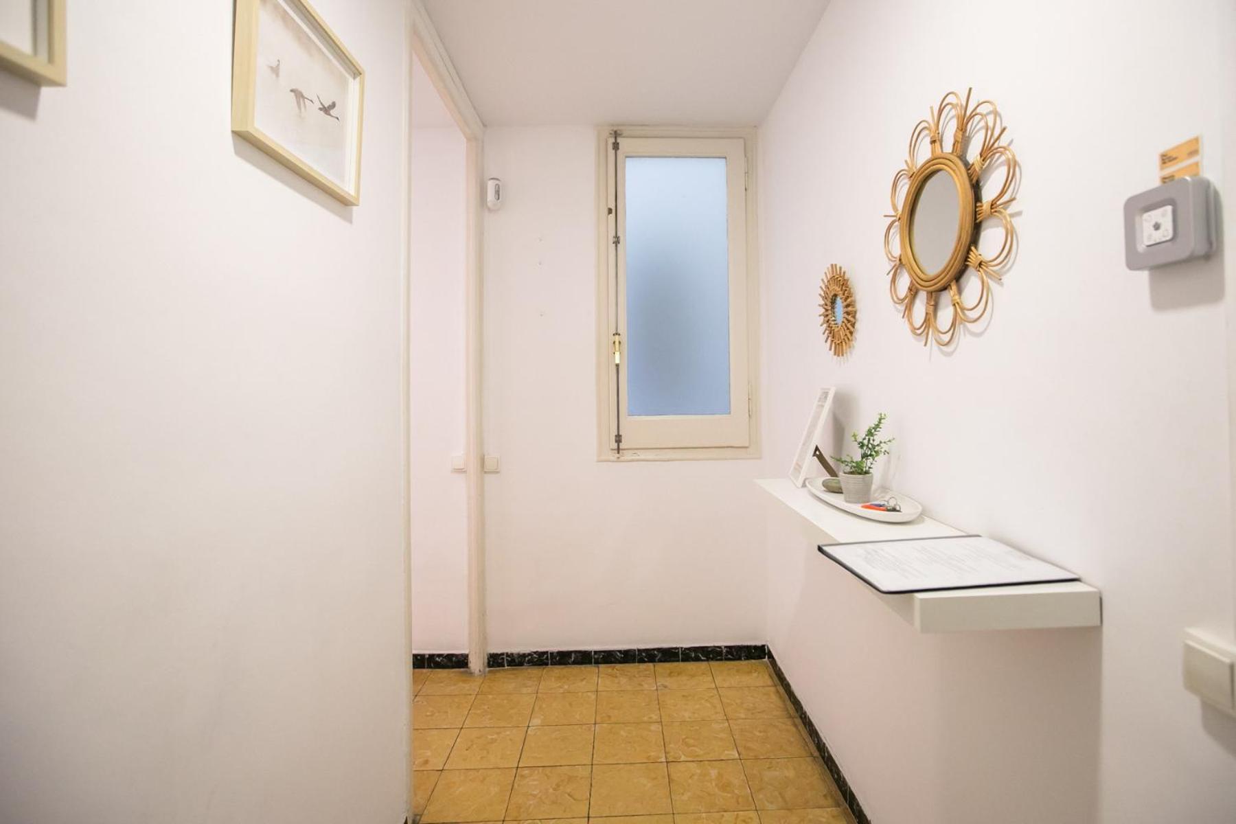 31Abpar1110 - Mediterranean Style Apartment Barcelona