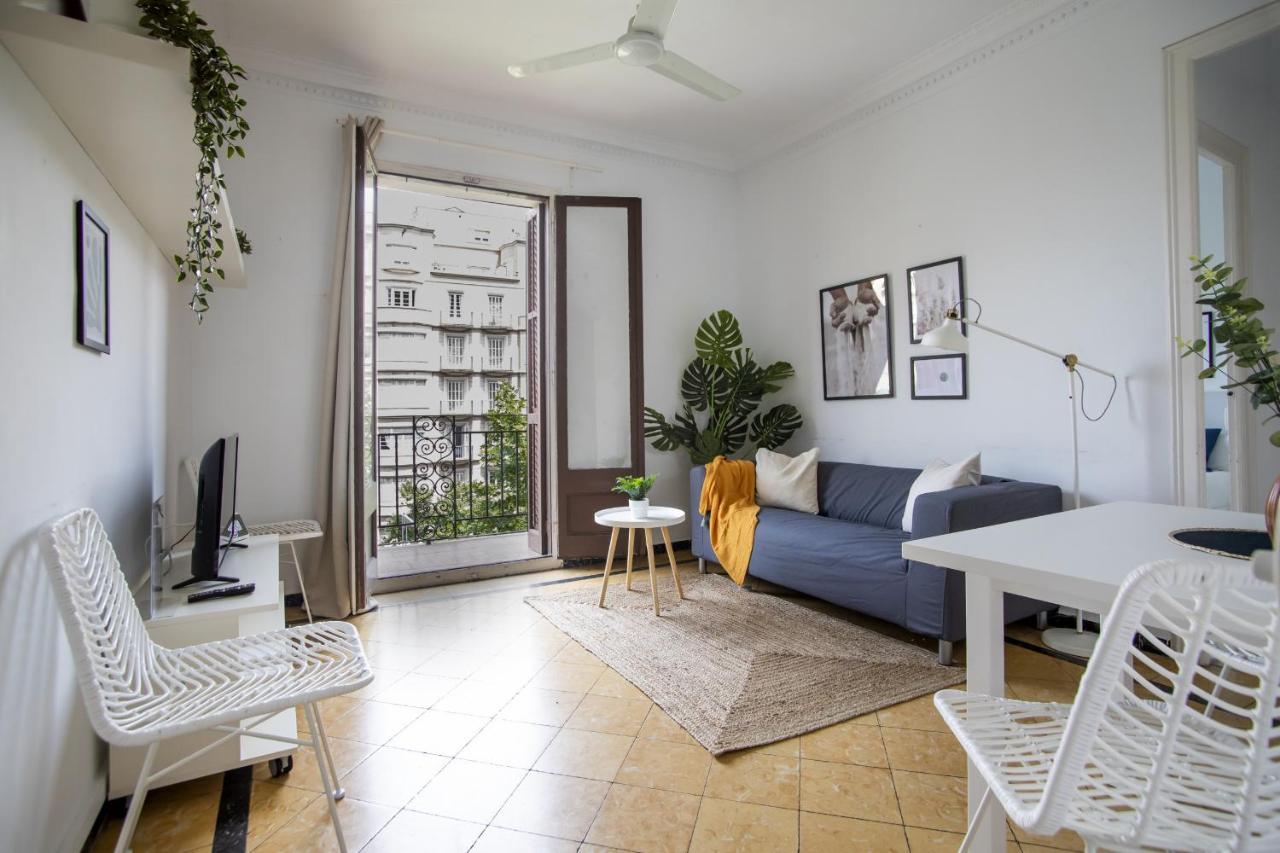 31Abpar1110 - Mediterranean Style Apartment *